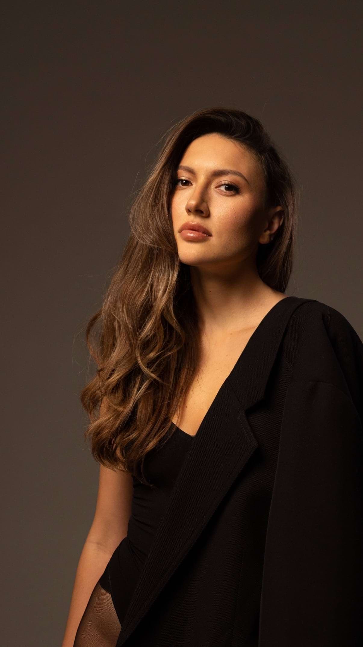 Нікуліна Анастасія - основна топ-суддя в номінаціях капсульне нарощування, категорії топ-майстер та наставниця суддів в трьох категоріях | Польща, Україна