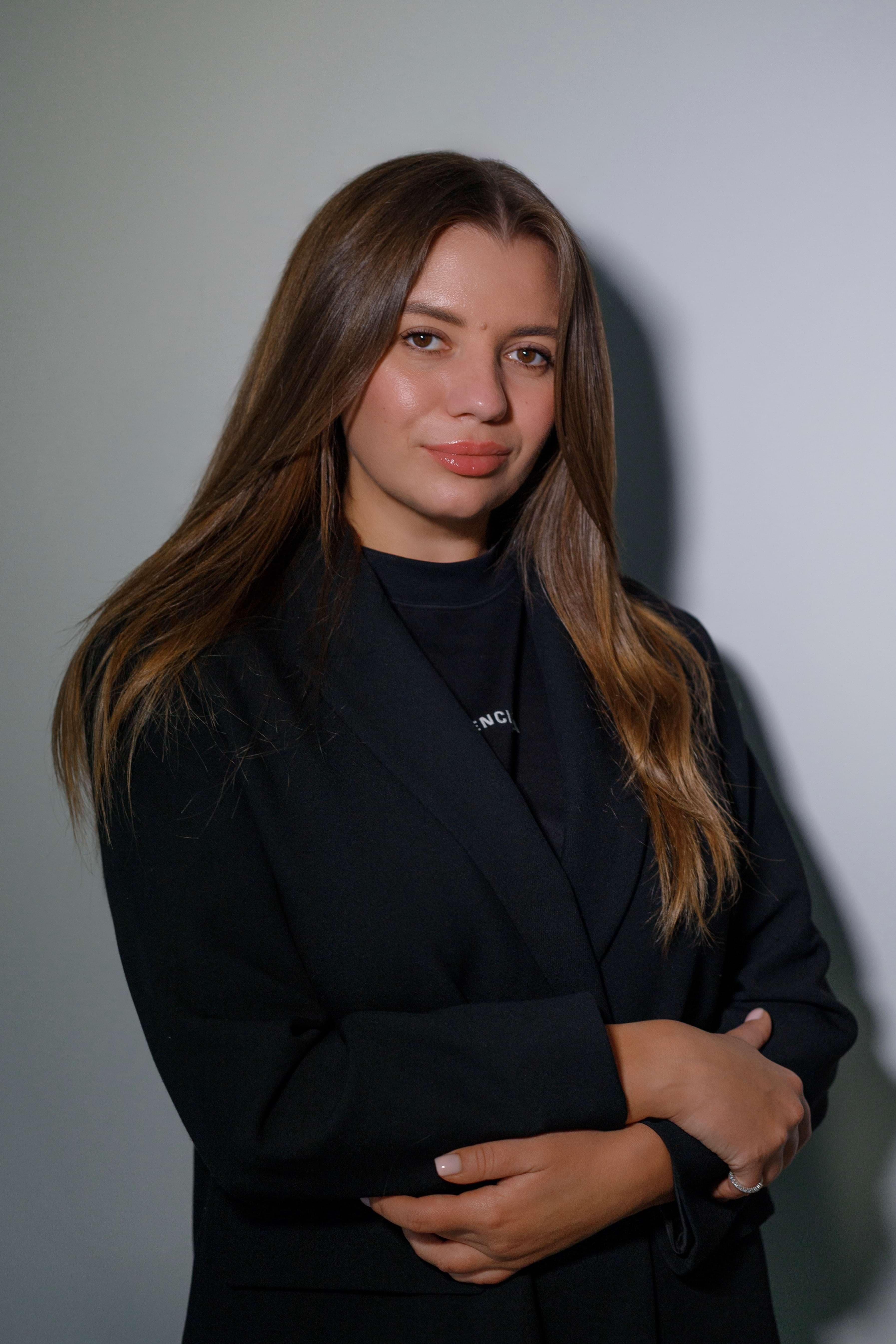 Яна Фоменко - суддя в другому складі в номінаціях нарощування волосся, в категорії юніор | Турція