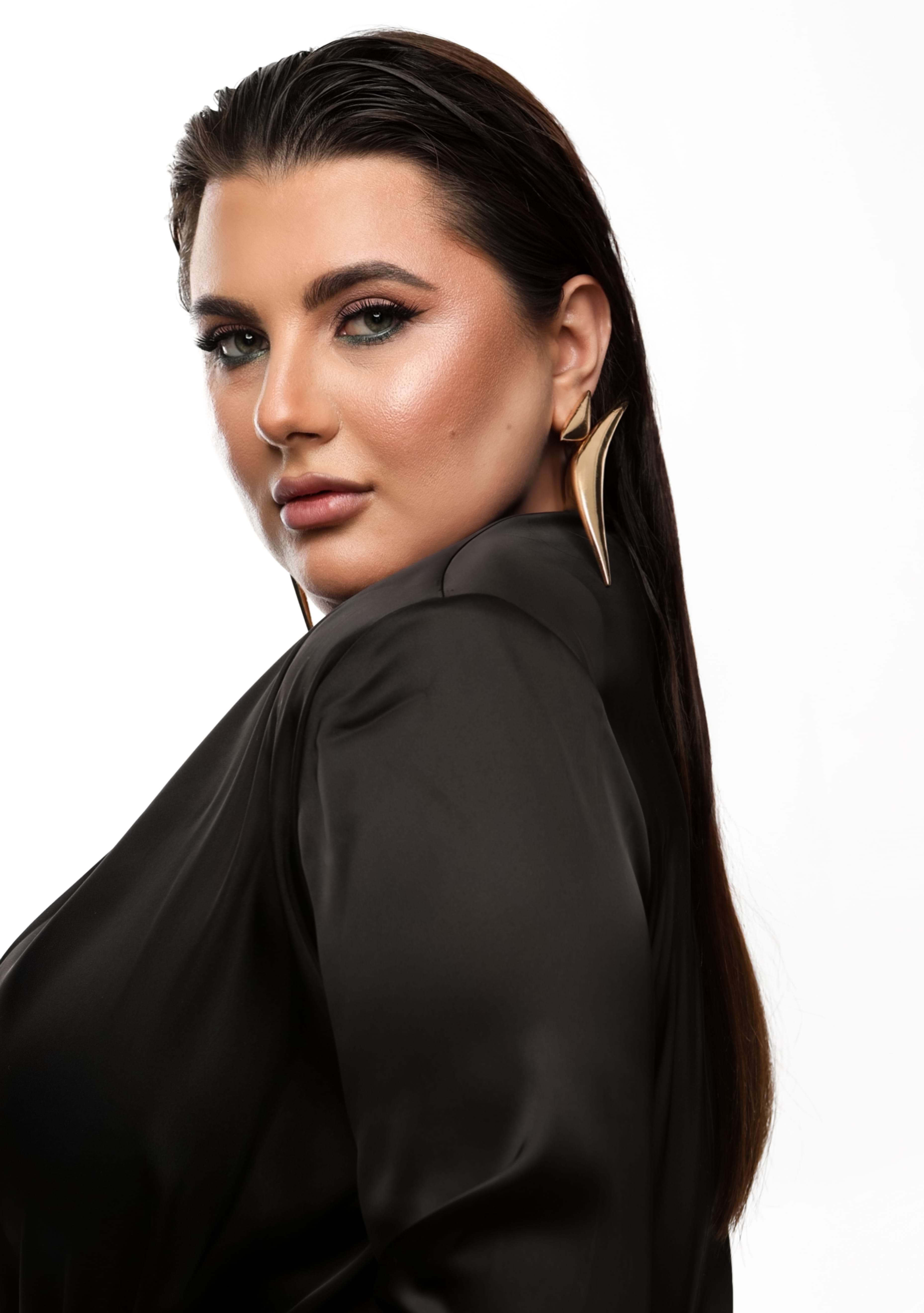 Марʼяна Вайс — менторка, підприємець, основний склад суддівства з фарбування