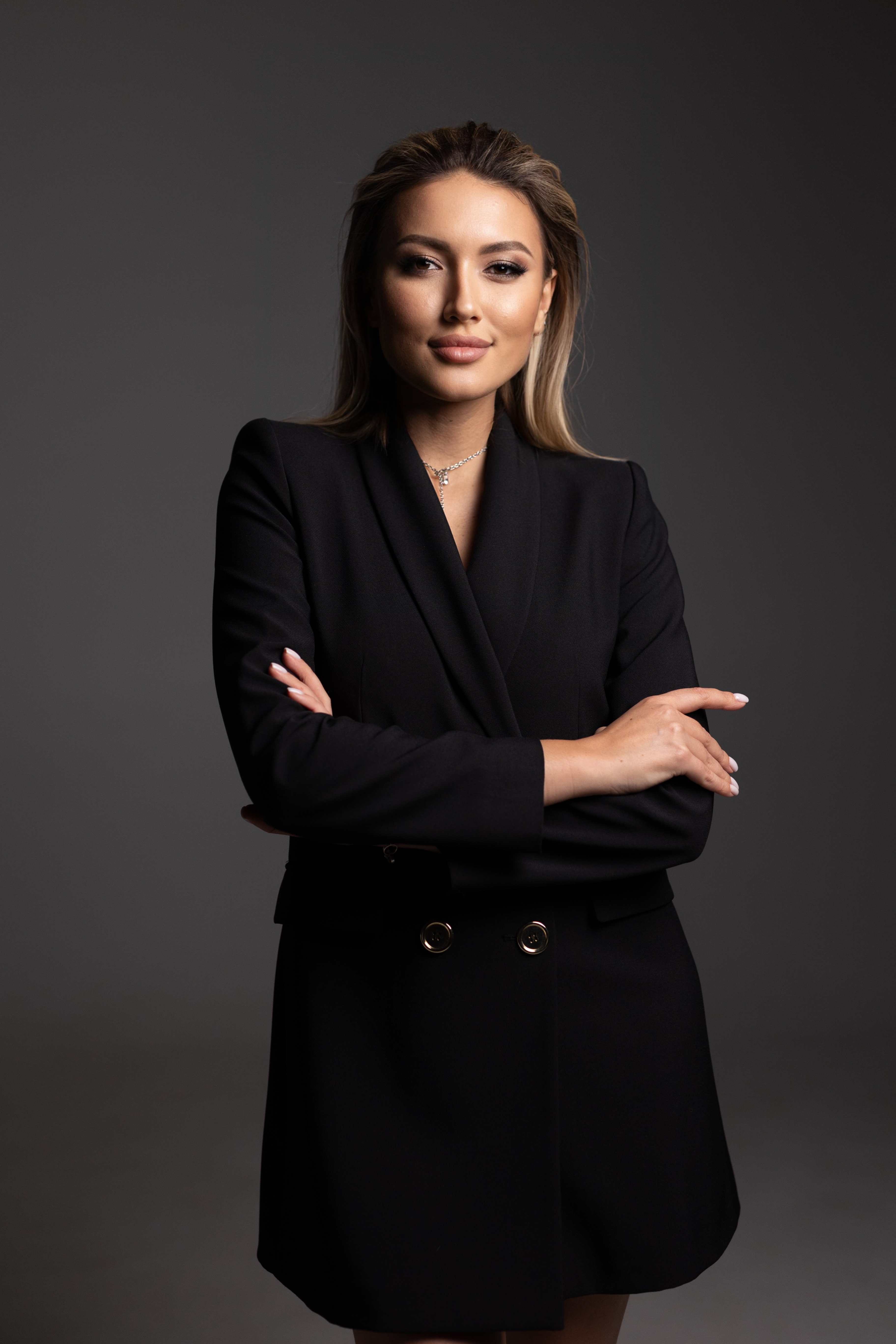 Анастасія Нікуліна — міжнародна експертка з нарощування волосся, засновниця Narasteam